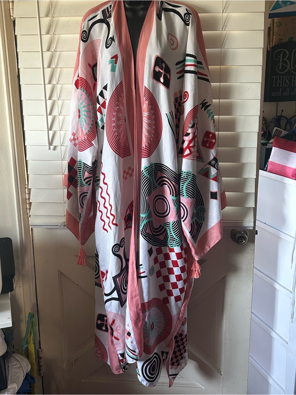 Pink & White Geometric Pattern Kimono Robe - Home Accents